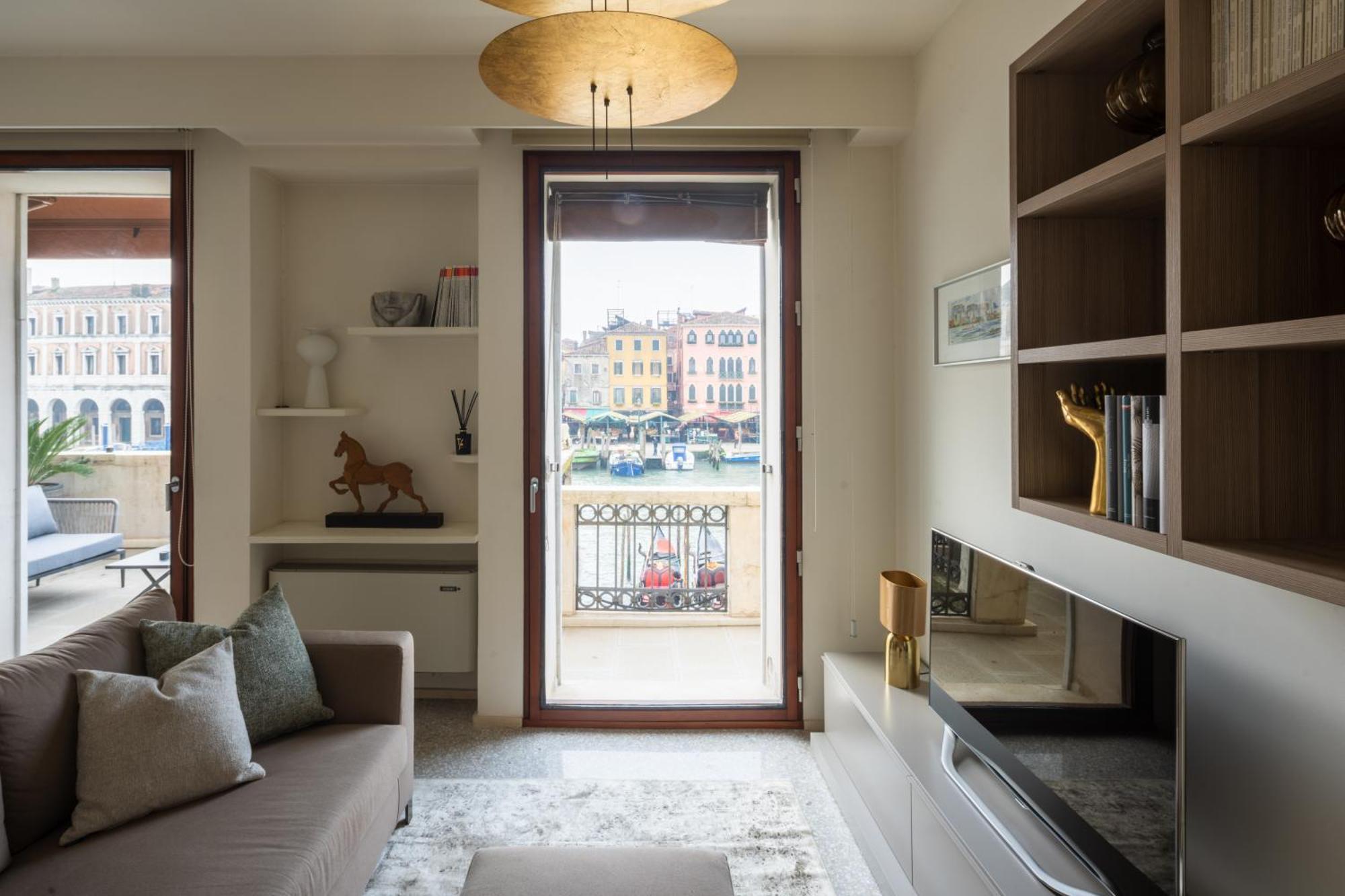 Grand Canal Luxury Apartment With Terrace R&R Venetië Buitenkant foto