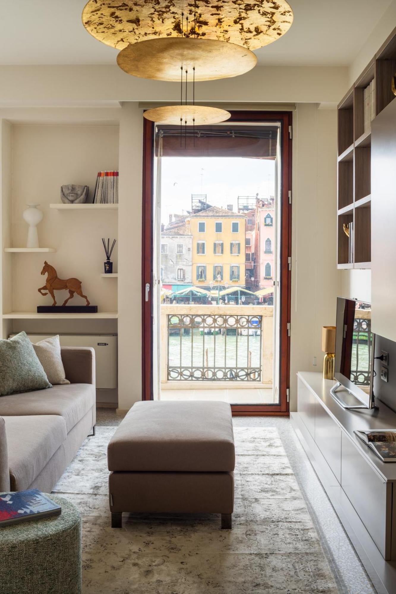 Grand Canal Luxury Apartment With Terrace R&R Venetië Buitenkant foto
